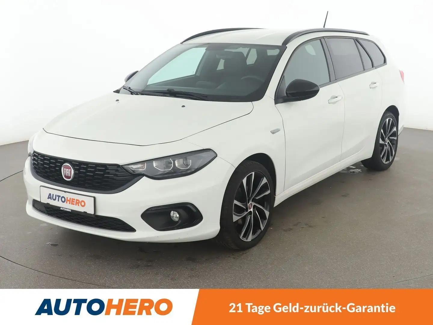 Fiat Tipo 1.4 Turbo S-Design *NAVI*BI-XENON*ACC*CAM*PDC*SHZ* Weiß - 1