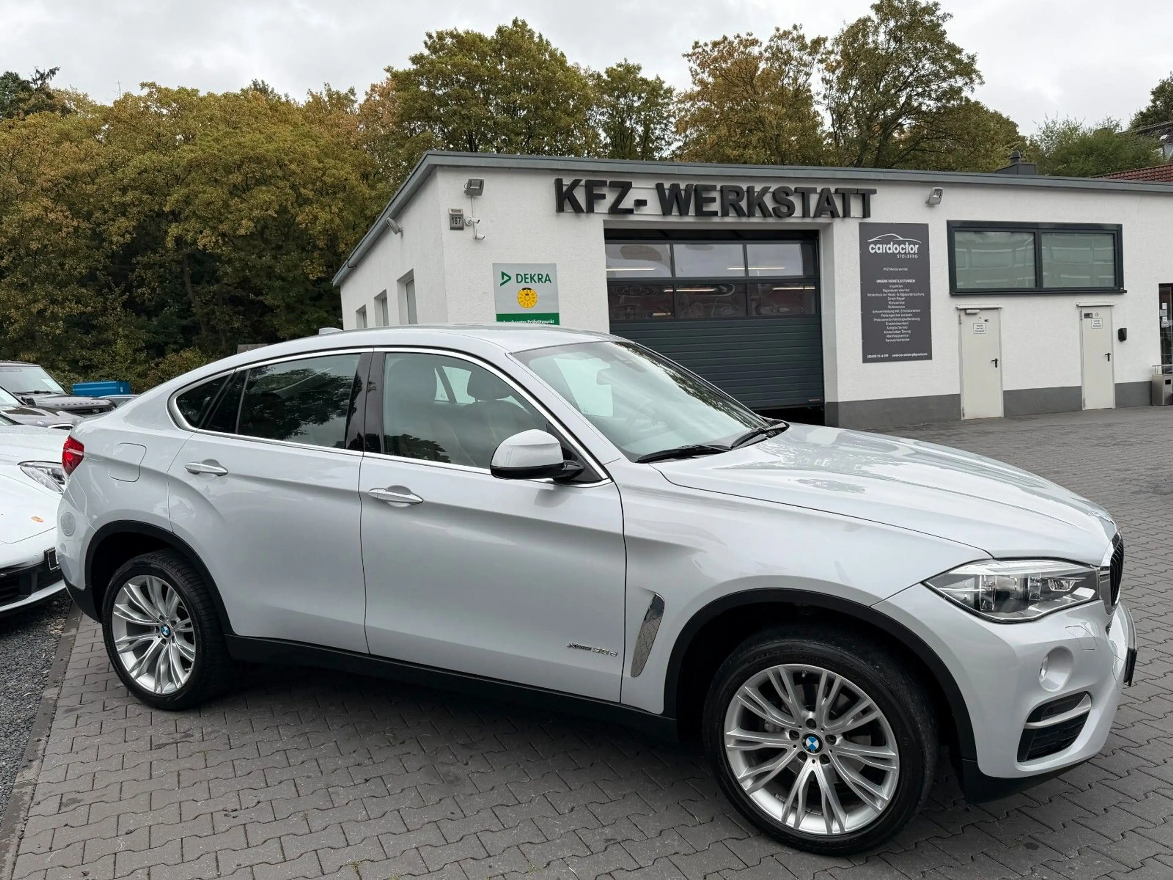 BMW X6 xDrive 30 d Aut. 1 Hand - Head Up - LED /// — photo 6