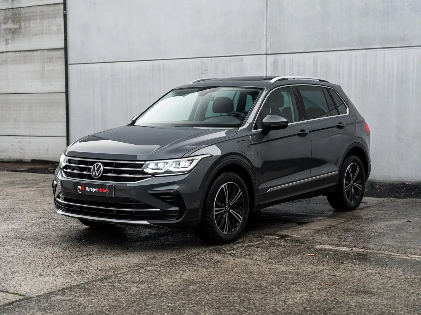 Volkswagen Tiguan 1.4 eHybrid OPF DSG Elegance - Automaat -150 Pk Gri - 1
