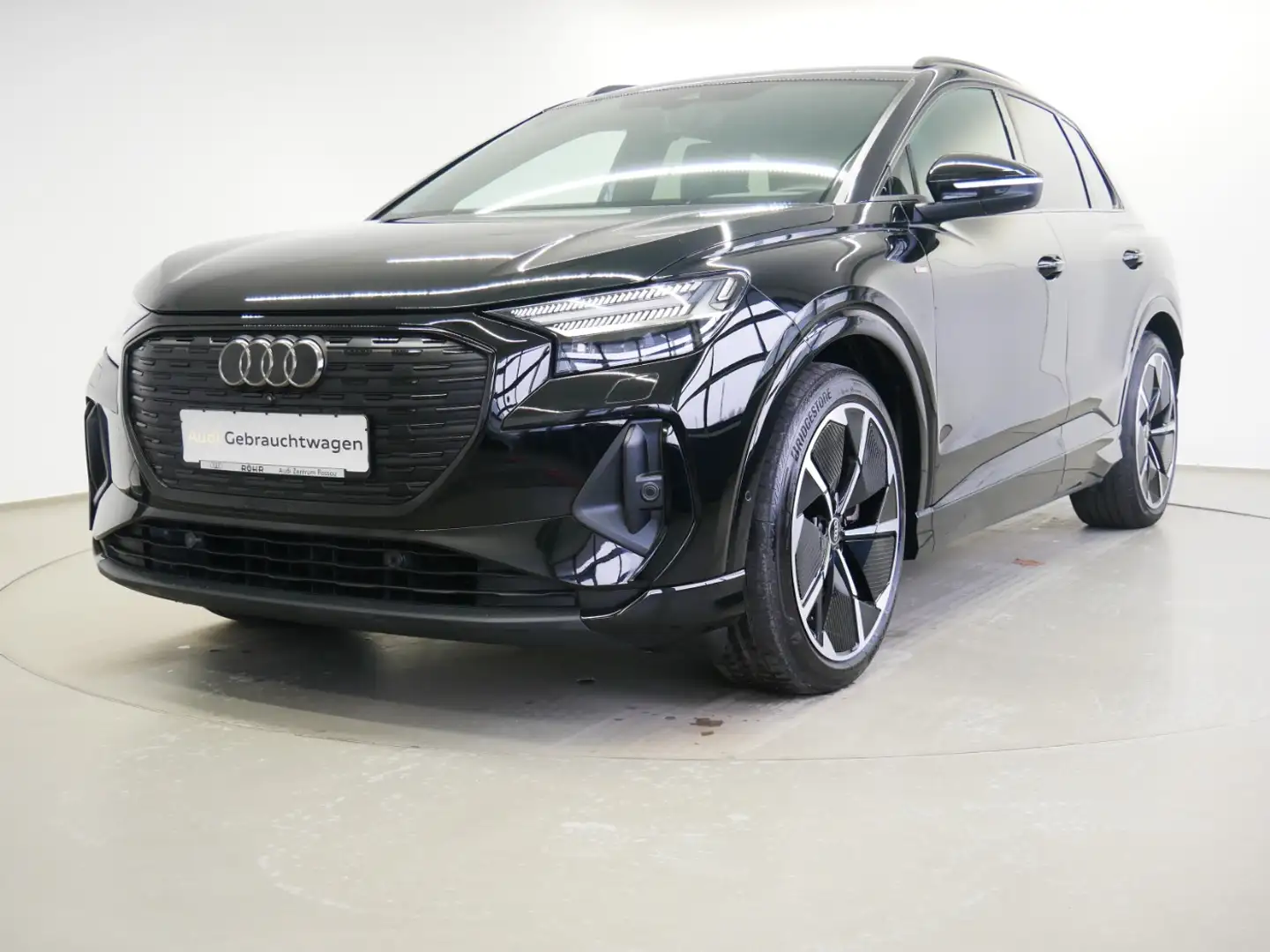 Audi Q4 e-tron Q4 50 e-tron quattro S line MATRIX virt. Cock. NAV Schwarz - 2