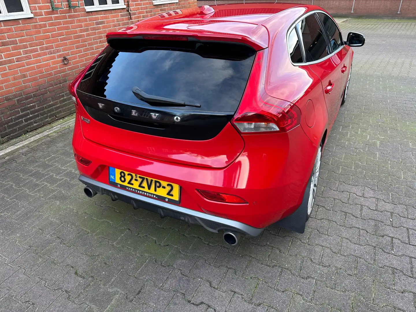 Volvo V40 1.6 D2 R-Design full option Rood - 2