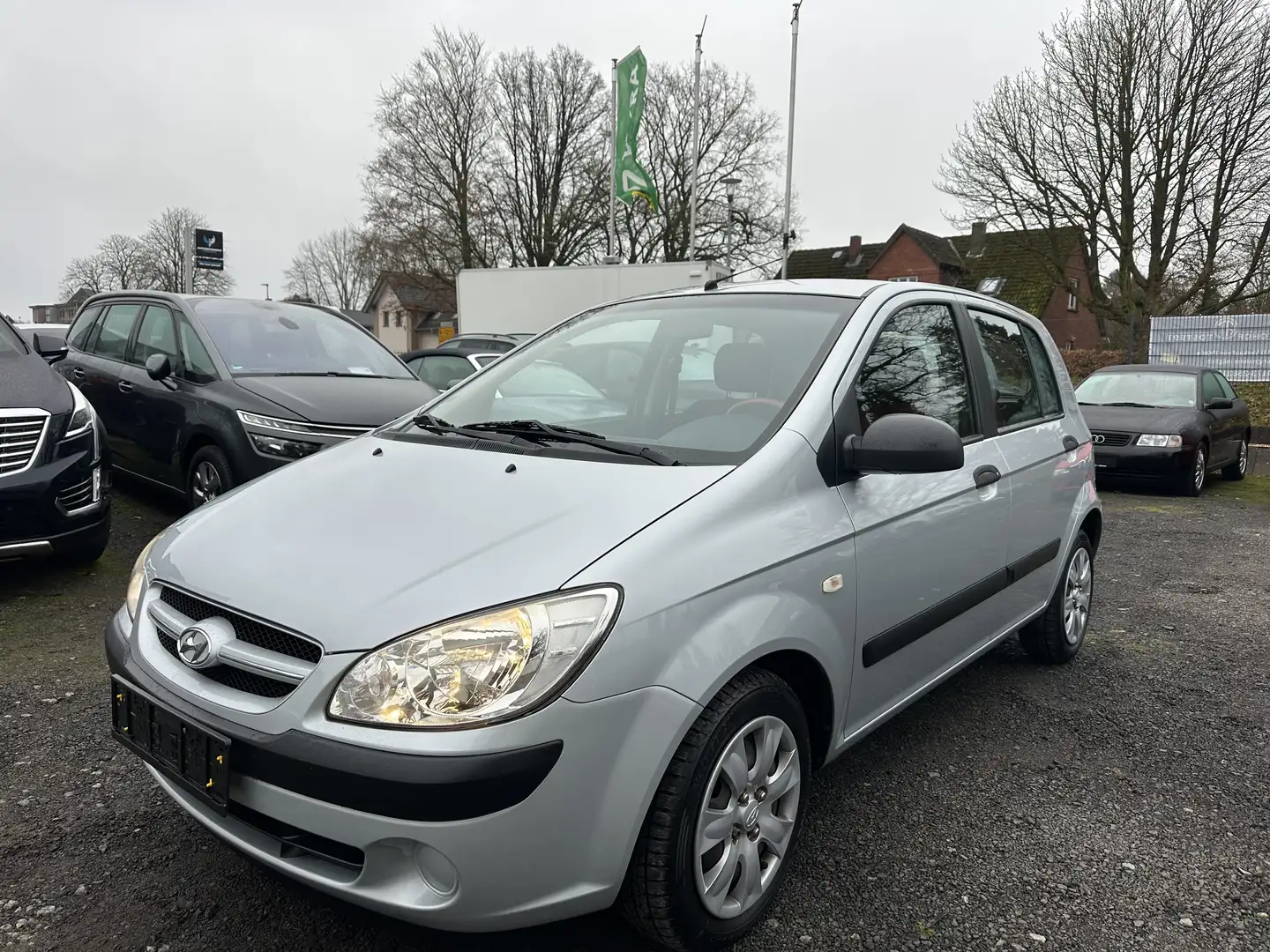 Hyundai Getz 1.1 Basis*Klima*Allwetter*TÜV& Service Neu Grau - 1