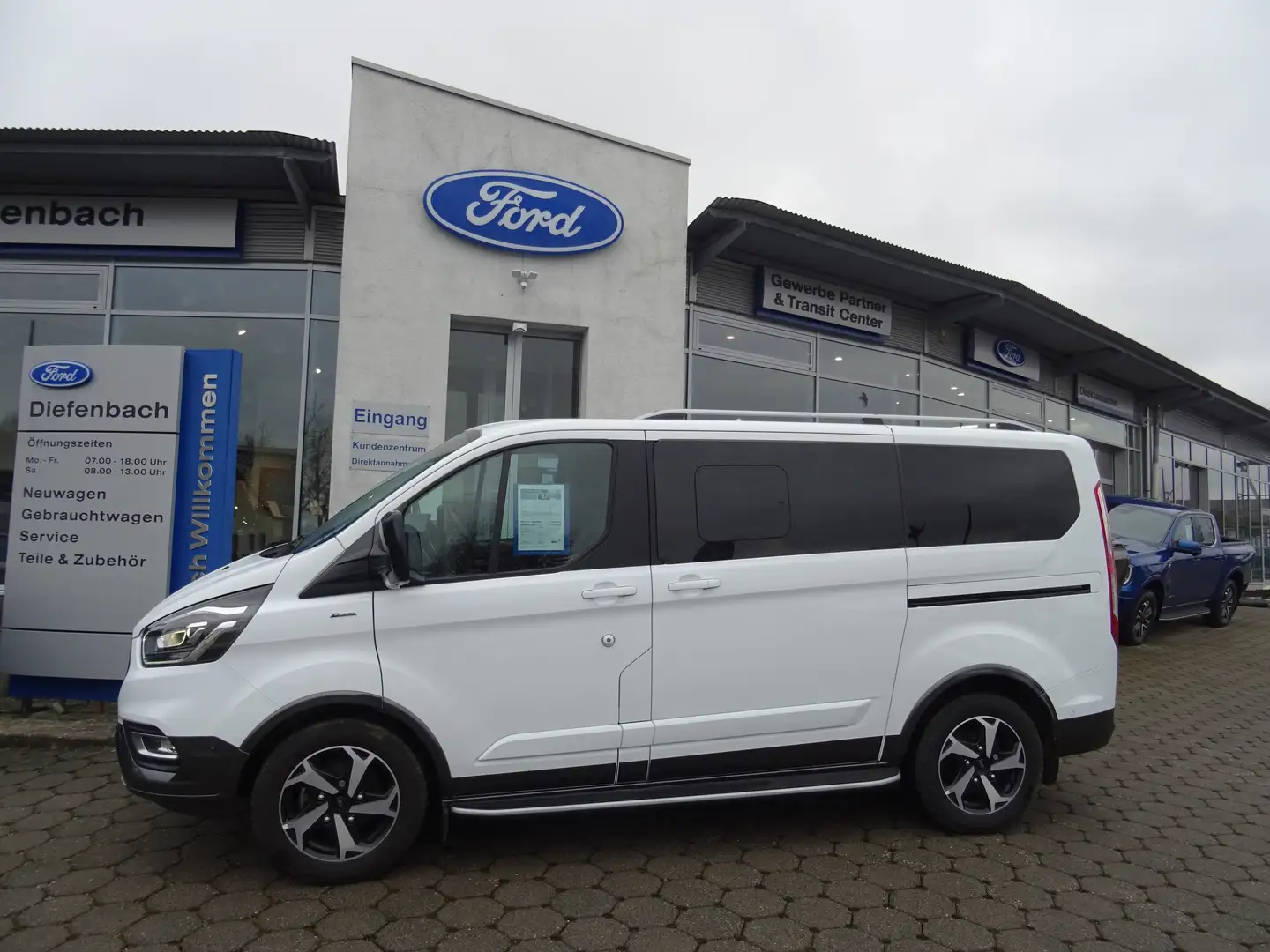 Ford Tourneo Custom 320 L1 Tourneo Active Automatik+Ahk+Xenon Blanc - 1