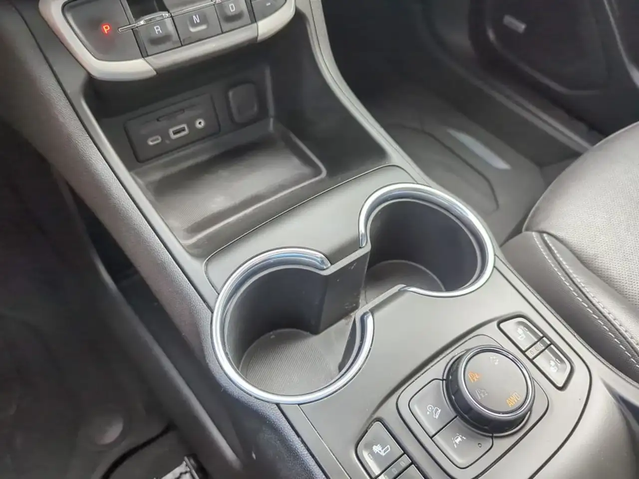 GMC Terrain снимка GMC Terrain