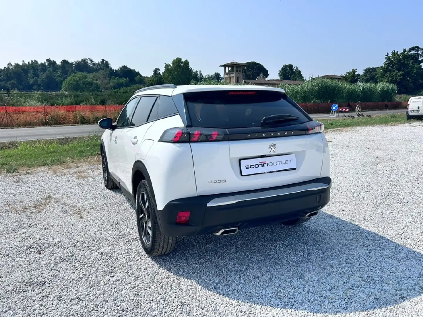 Peugeot 2008 PureTech 130 S&S Allure Pack Bianco - 2