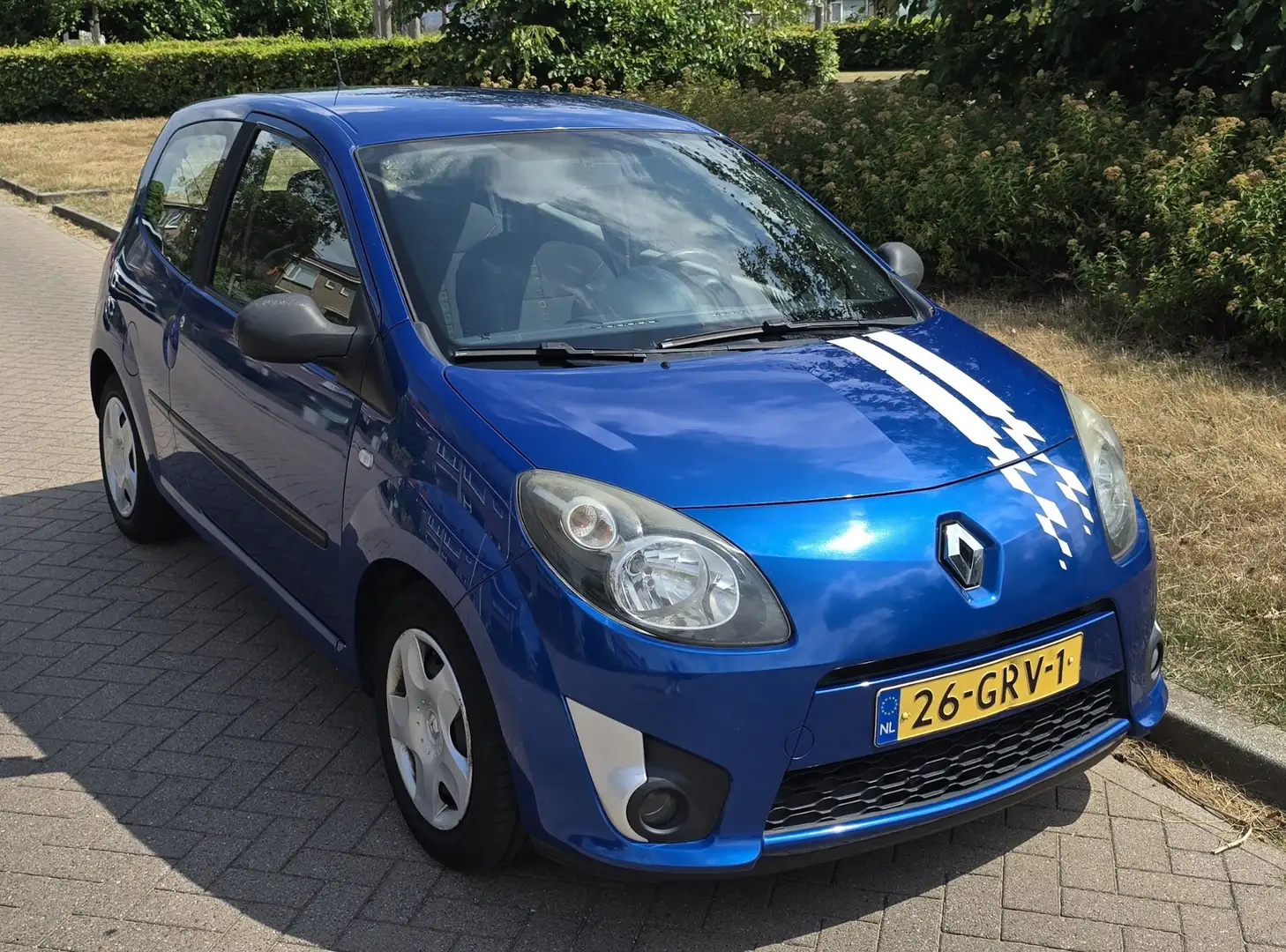 Renault Twingo 1.2-16V Dynamique airco / boekje /nw banden achter Blauw - 2