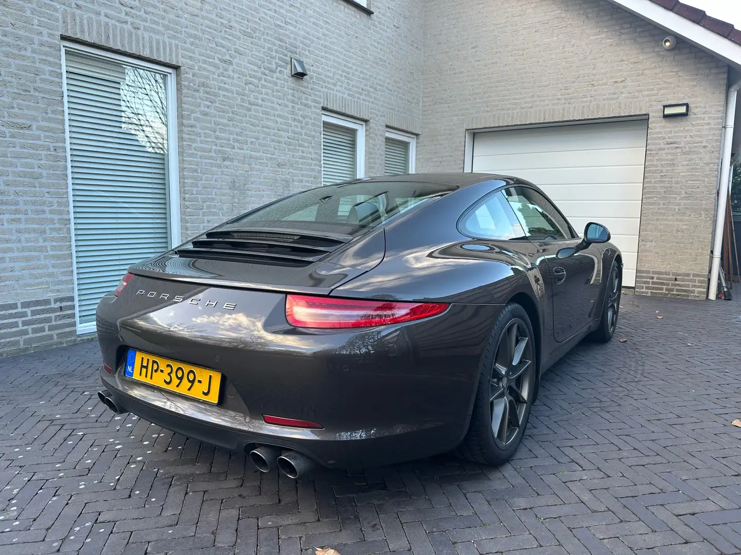 Porsche 911 3.4 Carrera PASM, Sp. uitlaat -en stoelen, appleCP Grijs - 2
