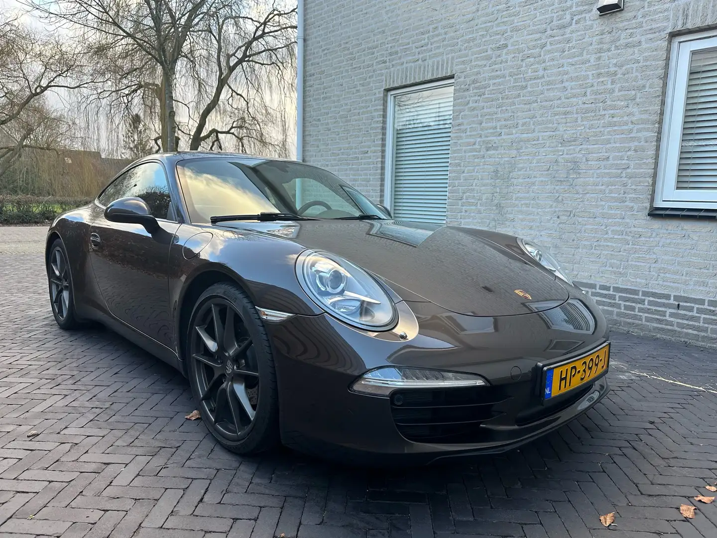 Porsche 911 3.4 Carrera PASM, Sp. uitlaat -en stoelen, appleCP Grijs - 1