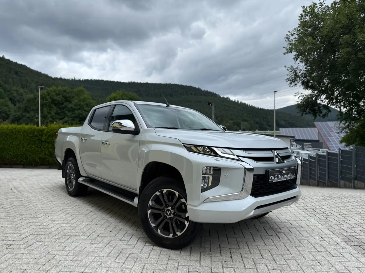Mitsubishi L200 Spirit Doppelkabine 4WD-Automat.-AHK-Kamera Blanco - 1