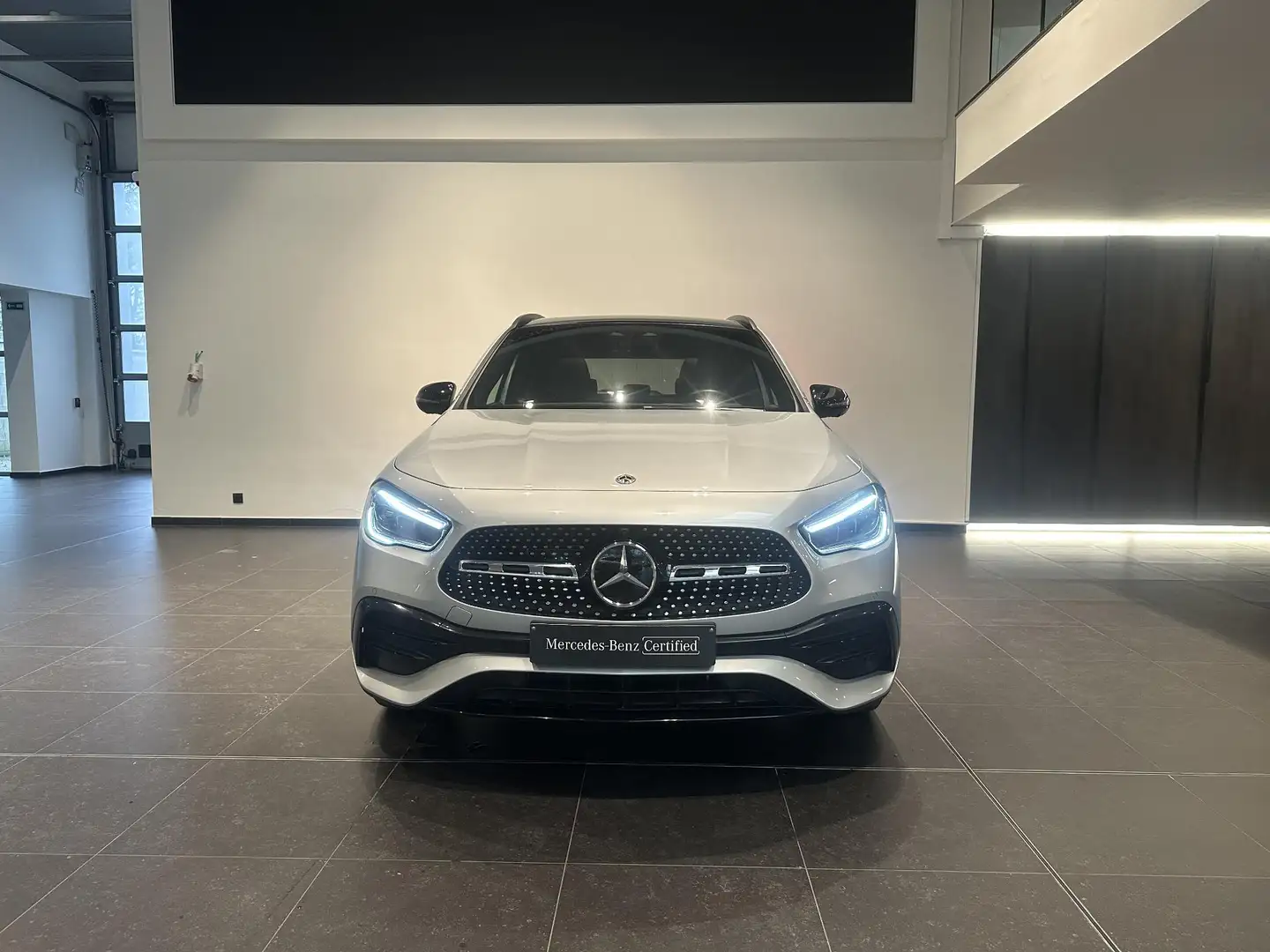 Mercedes-Benz GLA 250 e AMG Line | Panoramisch Dak | Verwarmde Zetels | Argent - 2