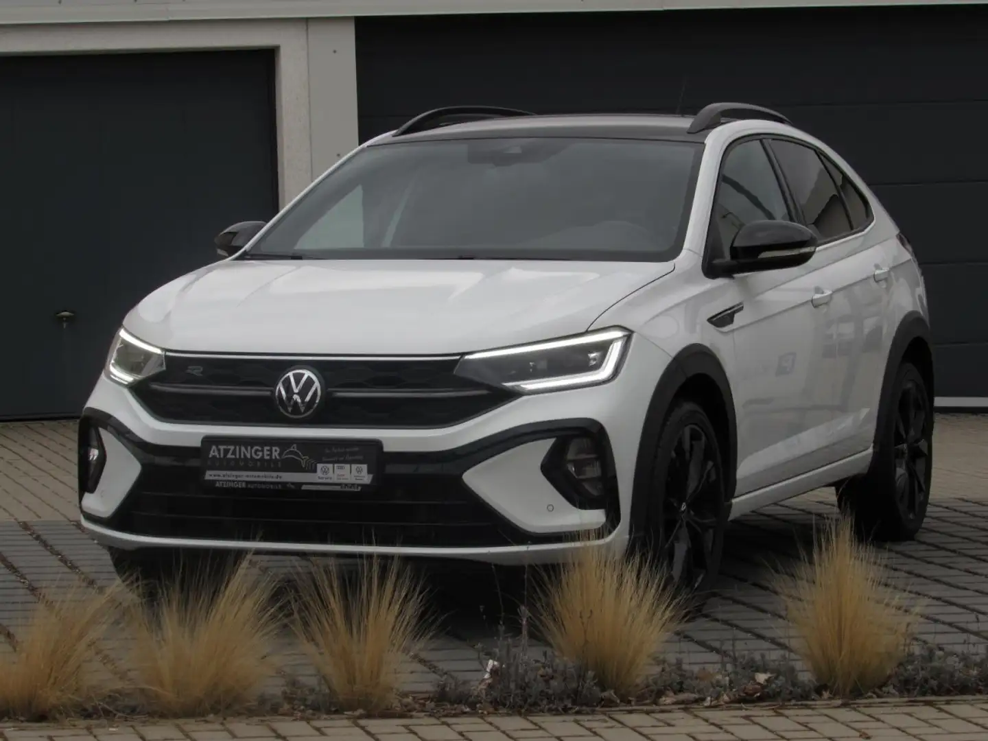 Volkswagen Taigo R-Line 1.0 TSI LED Kamera Blackstyle Klima Weiß - 2