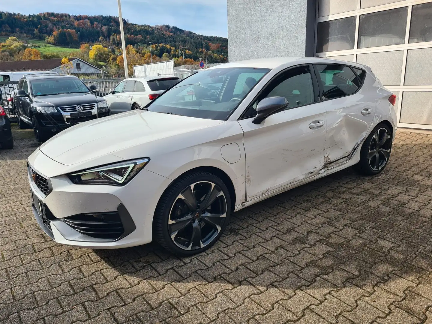CUPRA Leon VZ e-Hybrid 180kw/1.4/DAB+/LED/ Weiß - 2