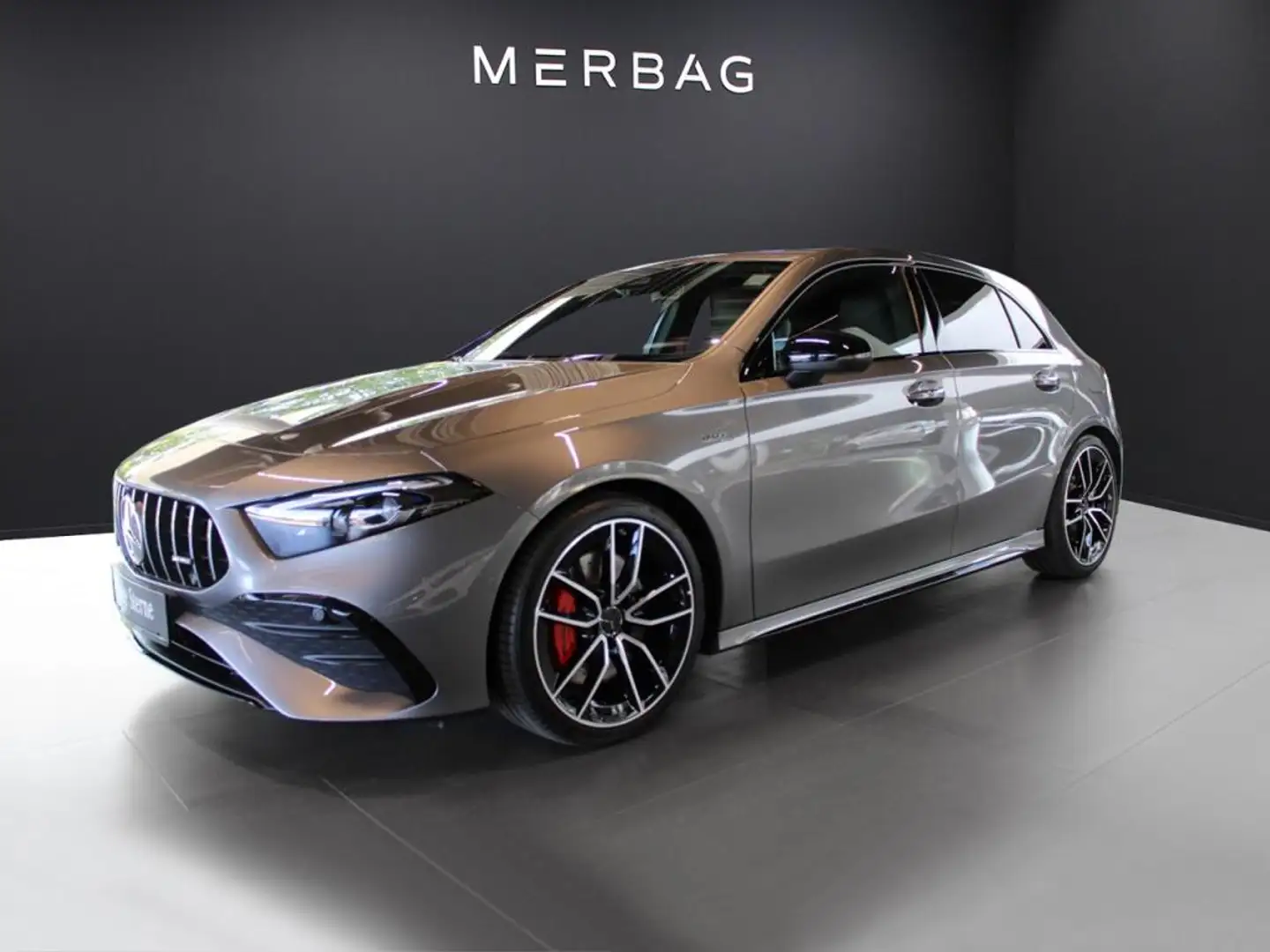 Mercedes-Benz A 35 AMG A 35 4M AMG *Night Burmester Multibeam Navi 19" Grau - 2