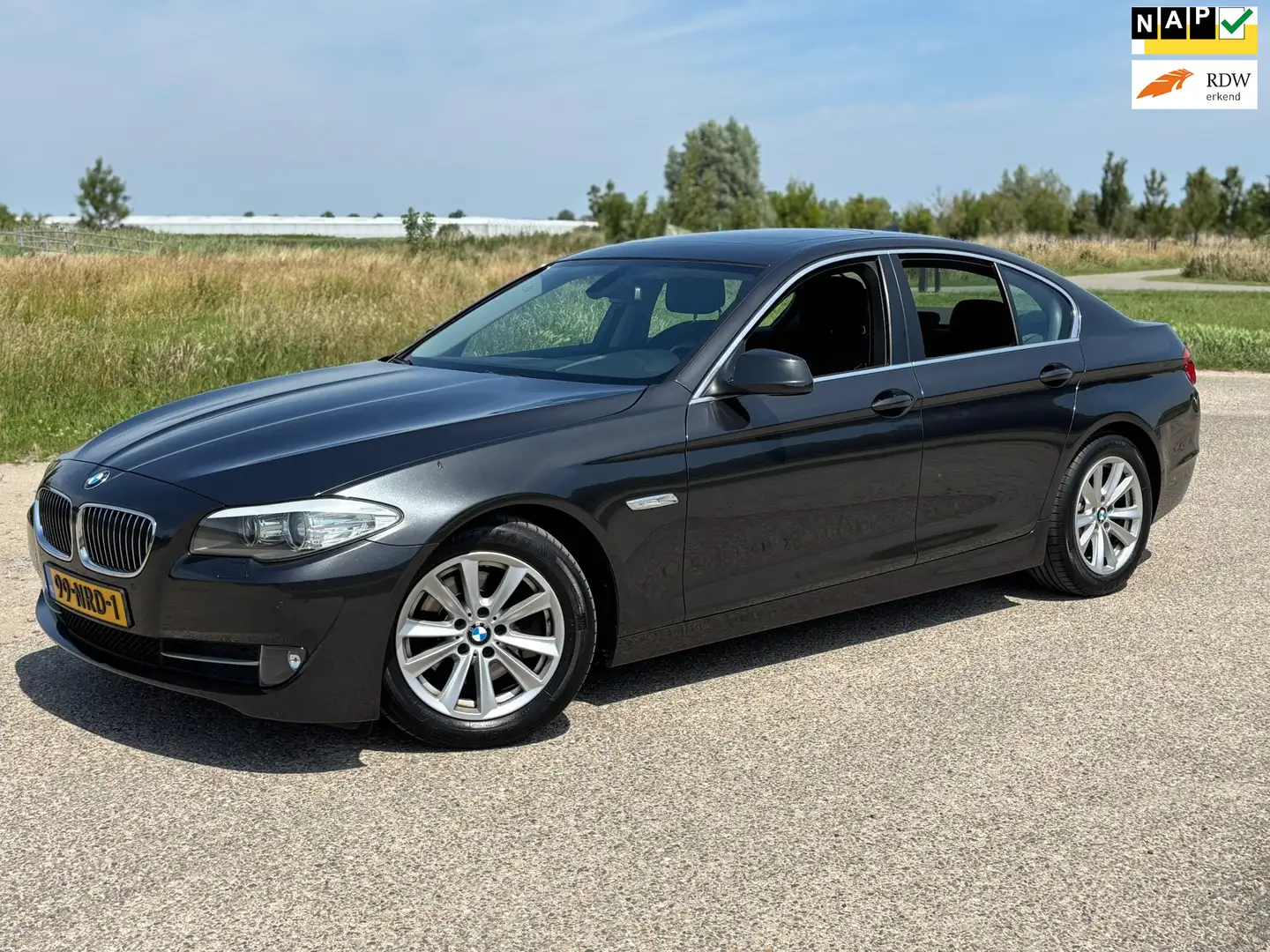 BMW 523 5-serie 523i Executive Aut/Navi/Schuifdak/Pdc Gris - 1