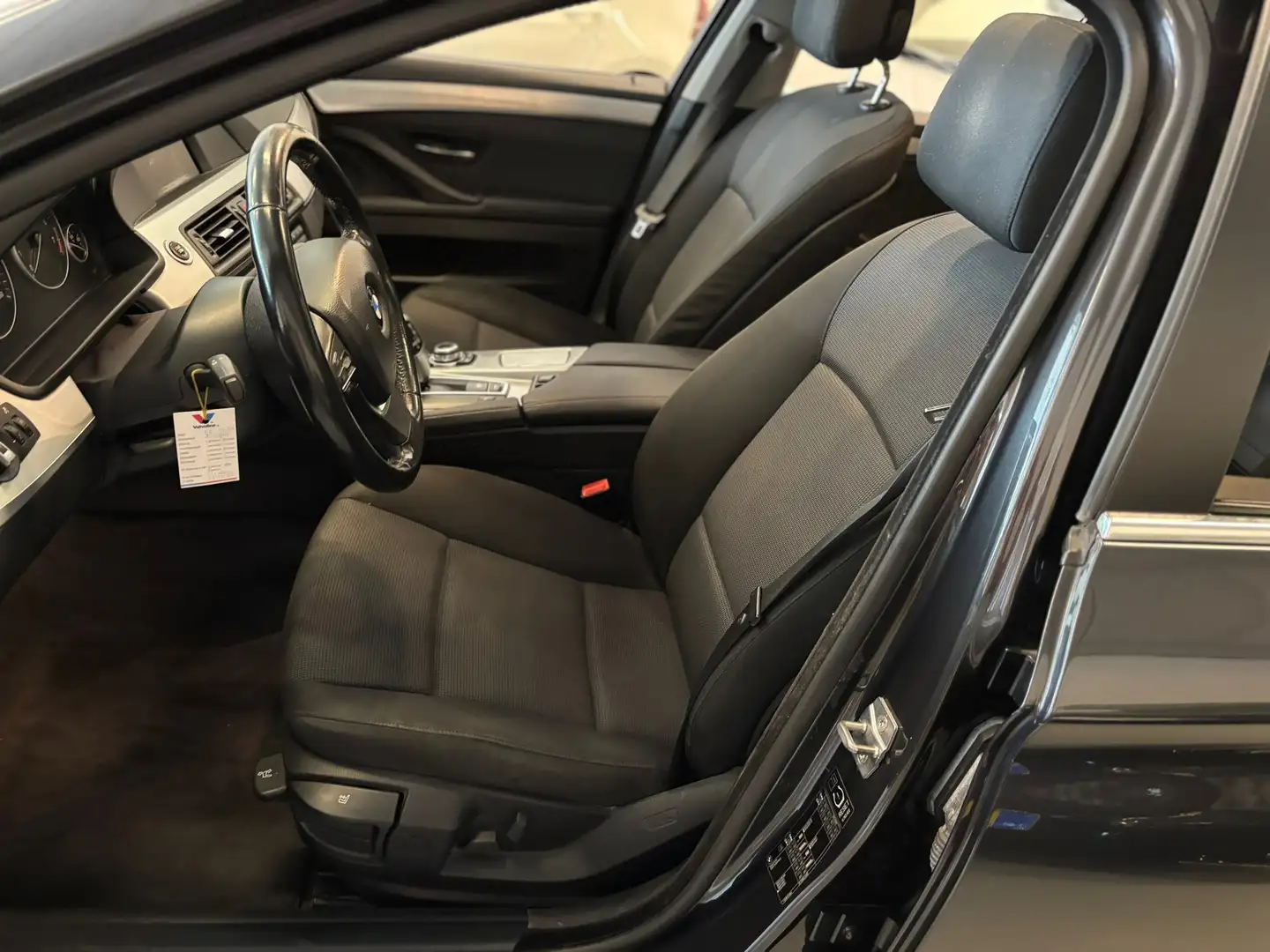 BMW 523 5-serie 523i Executive Aut/Navi/Schuifdak/Pdc Gris - 2