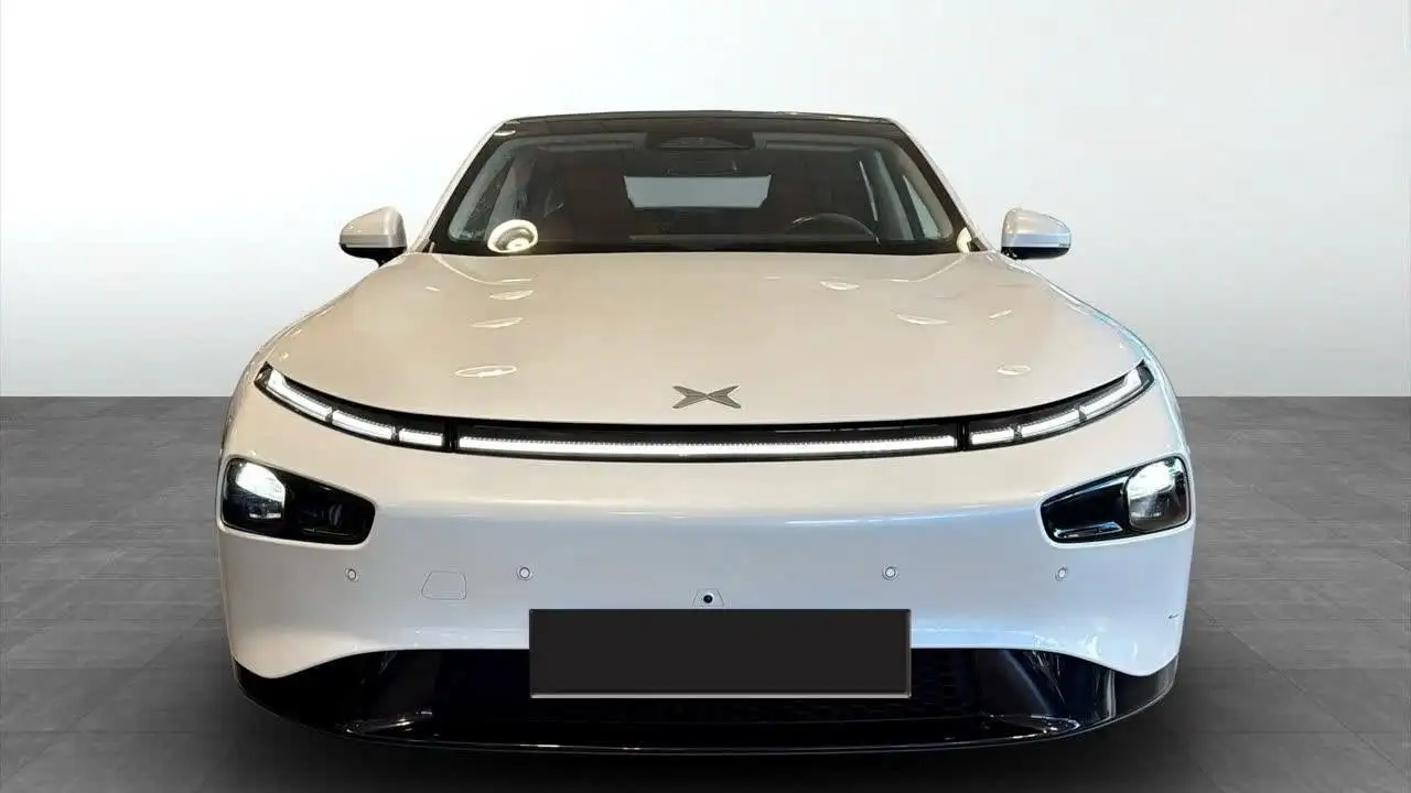 XPENG P7+
