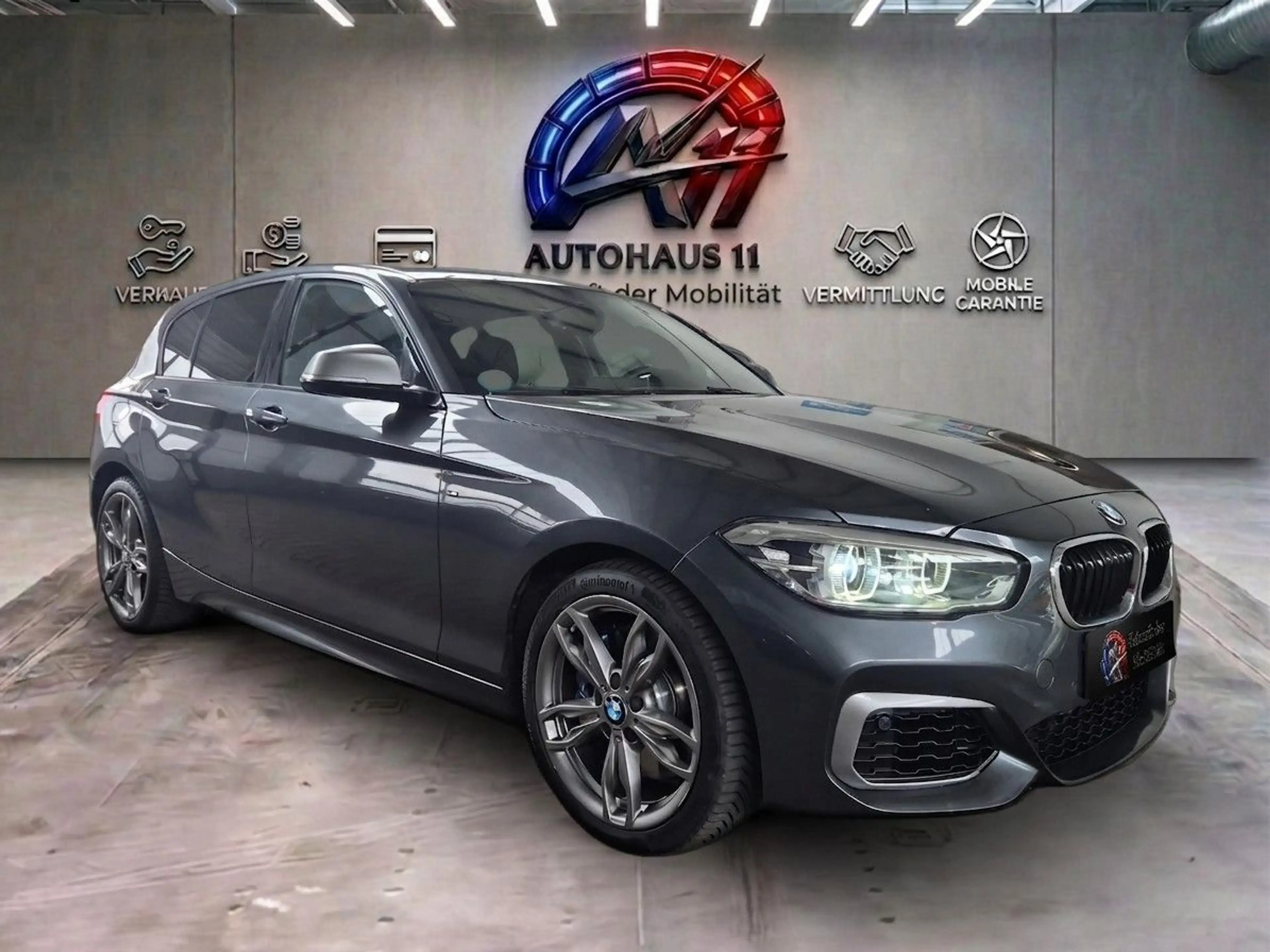 BMW 135 i Aut. H&K/NAVI/LED/MOTOR GENERALÜBERHOLT!