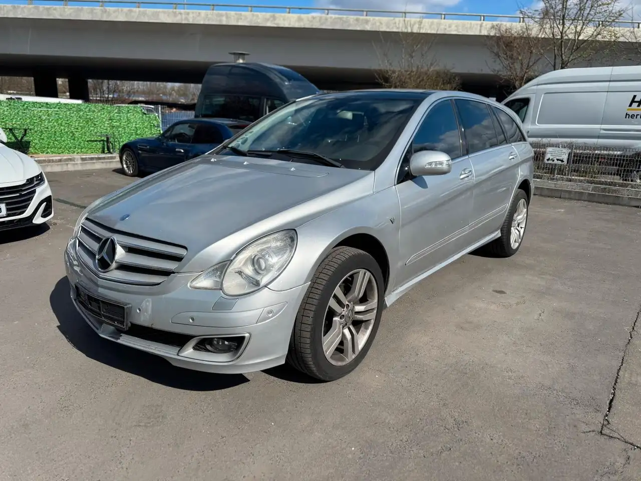 Mercedes-Benz R 500
