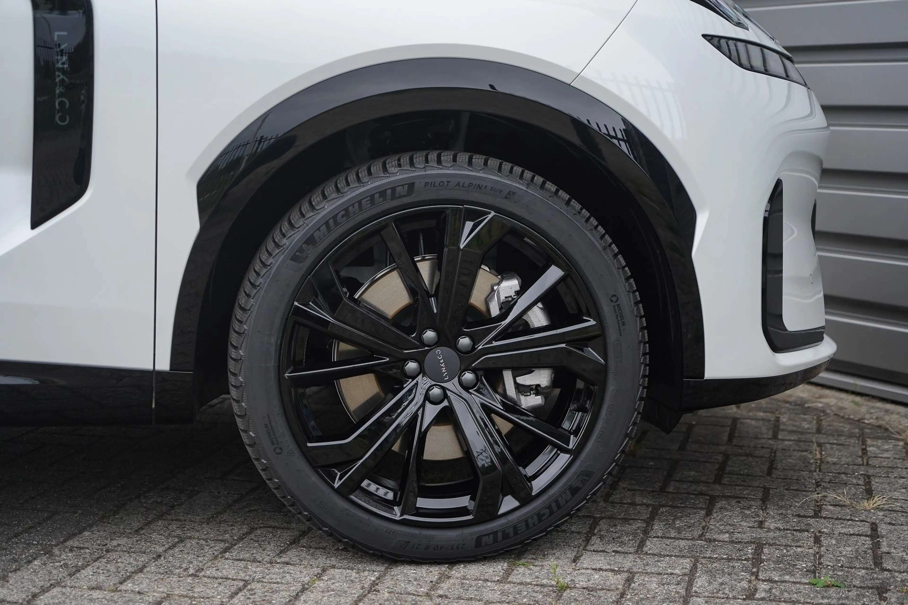Lynk & Co 08 1.5 More | 200 KM Electrisch | Panorama Dak | Andr — photo 6