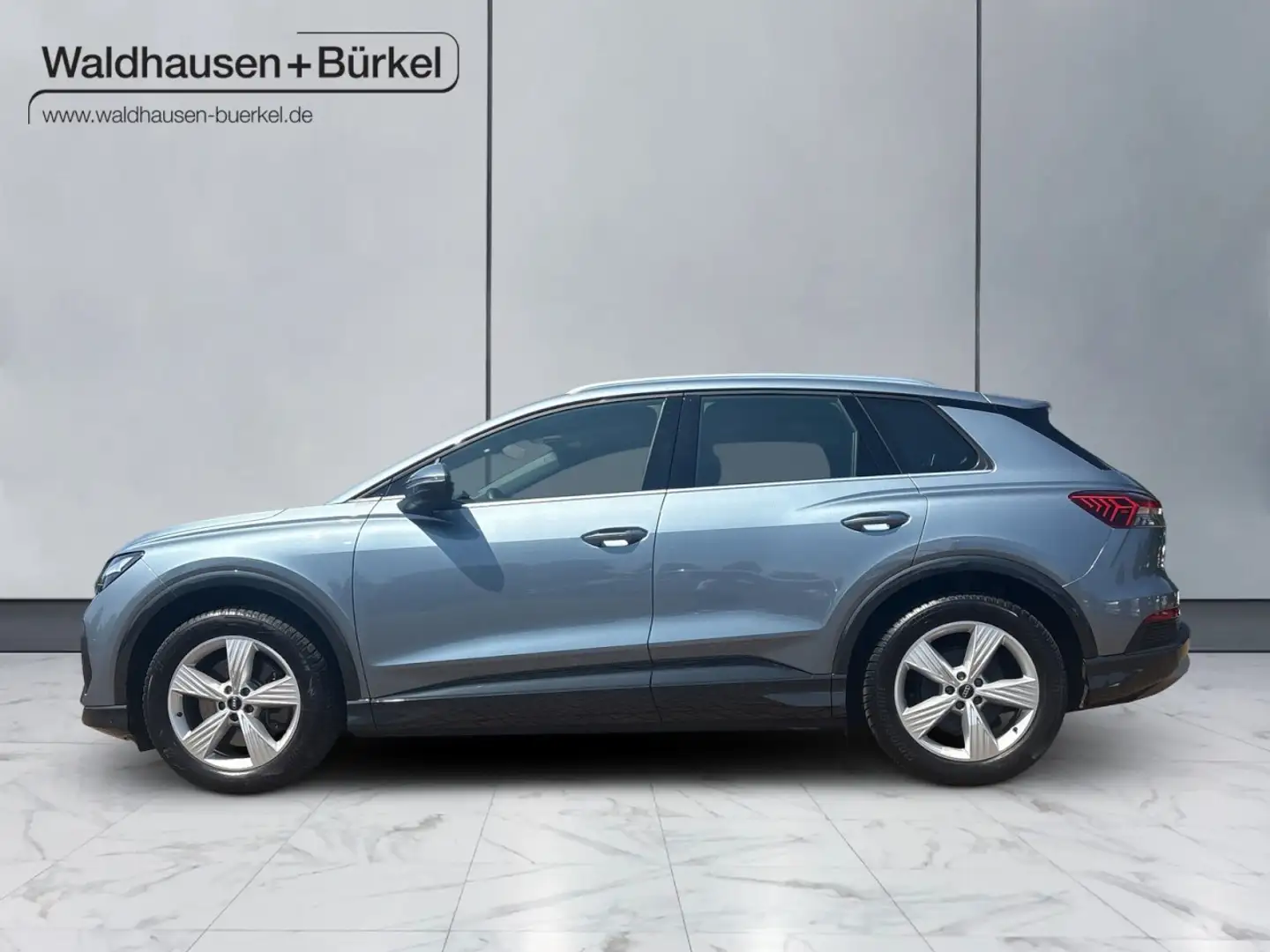 Audi Q4 e-tron *RFK*MMI*APS*ADVANCED*GRA*LED*19ZOLL* Klima Navi Blauw - 2