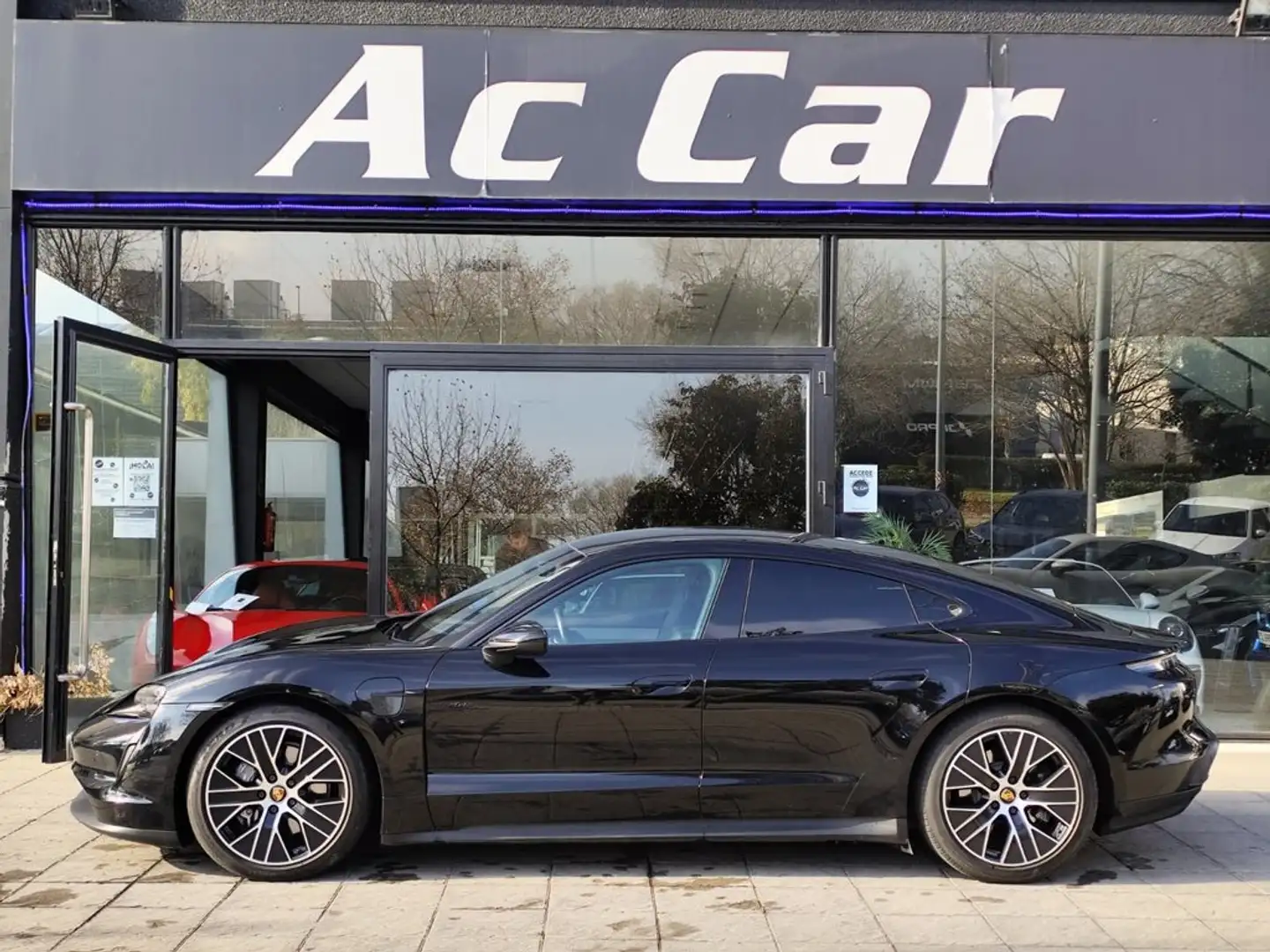 Porsche Taycan Deportivo 408cv Automático de 5 Puertas Schwarz - 1