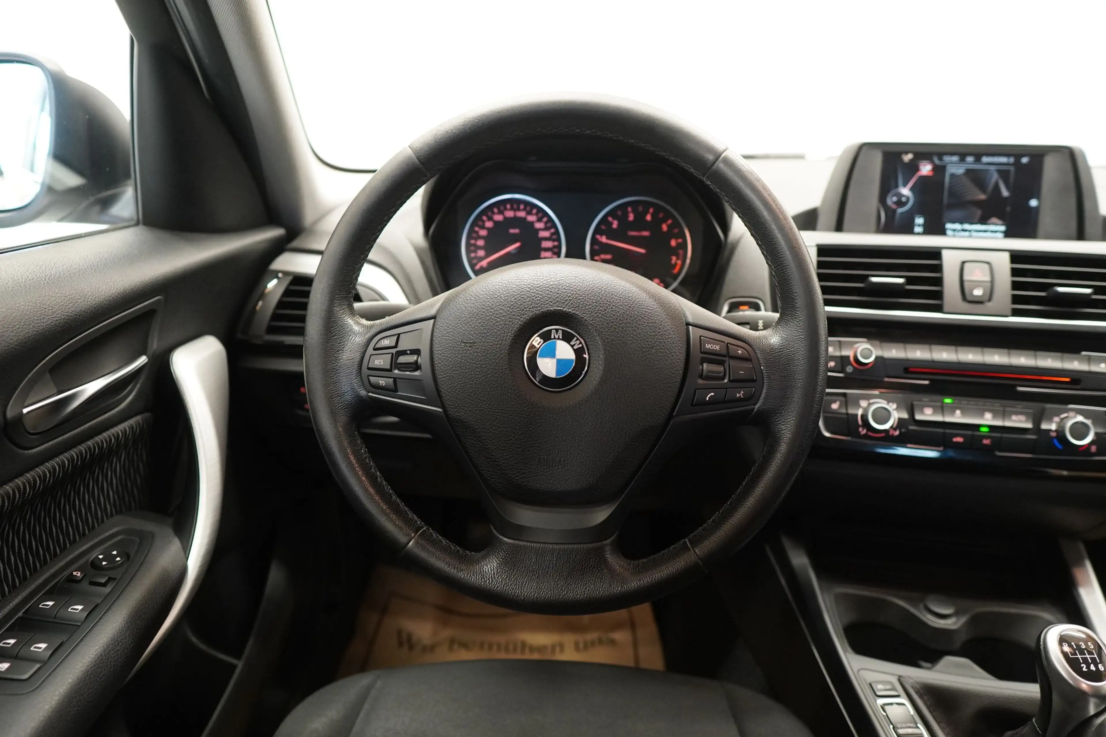 BMW 118 i "LED*SITZH*TEMPOMAT" — photo 22
