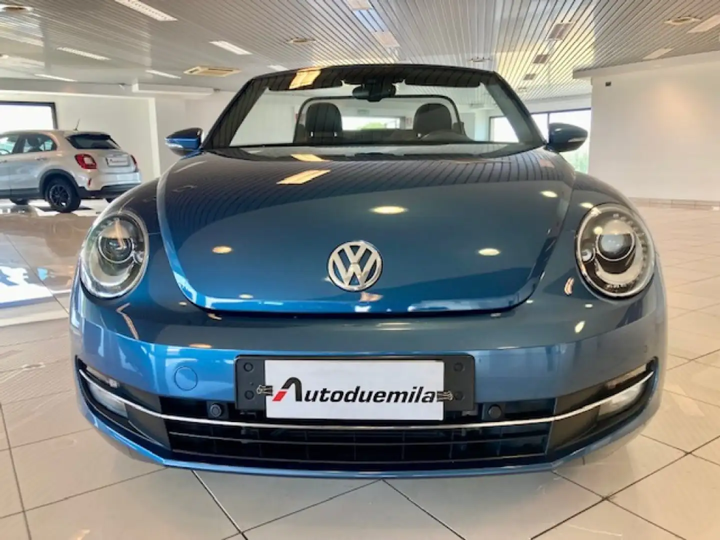 Volkswagen Maggiolino Cabrio 2.0 TDI DSG All Star BlueMotion Technology Blauw - 2