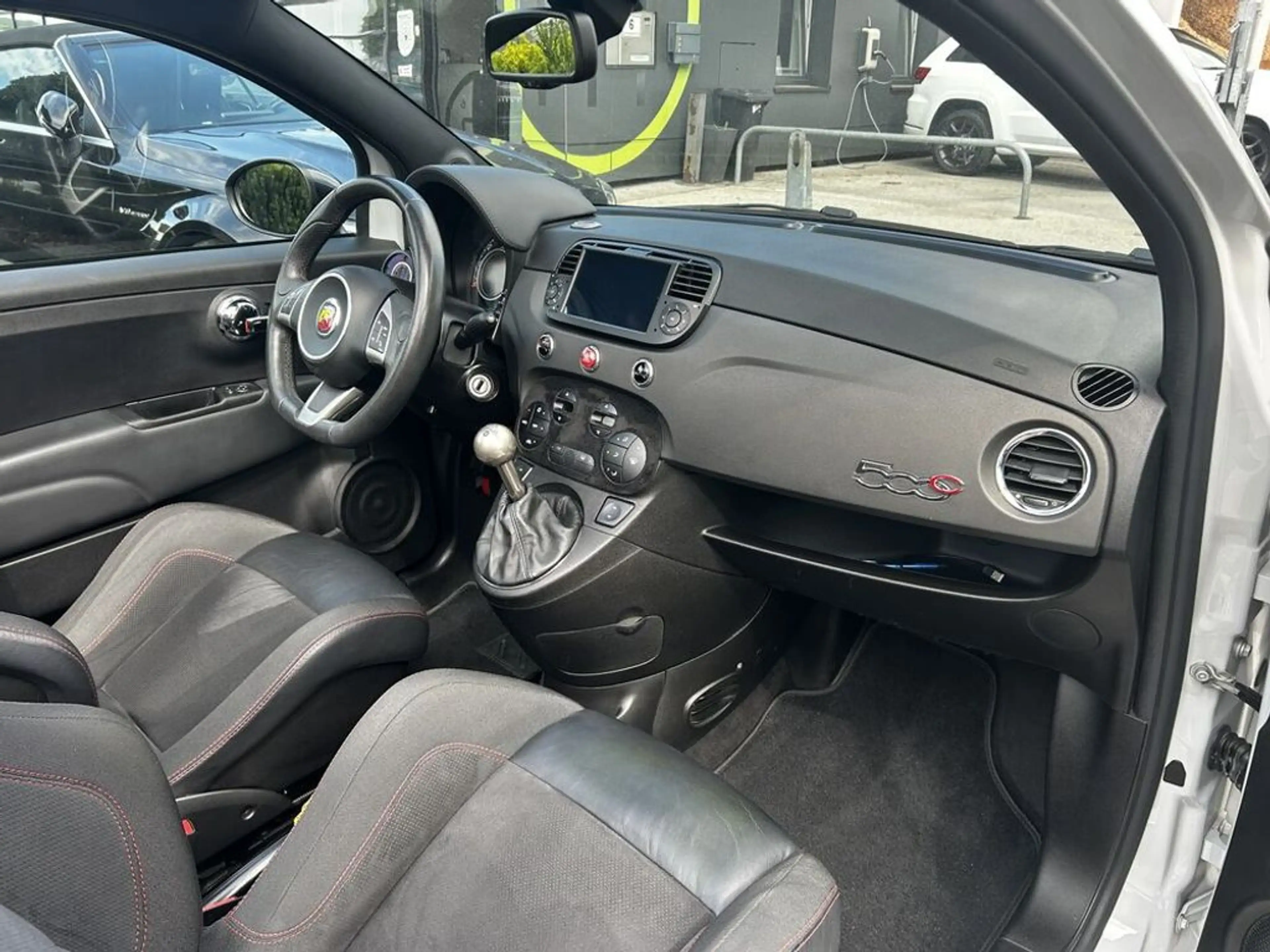 Abarth 500 595C Competizione — photo 8