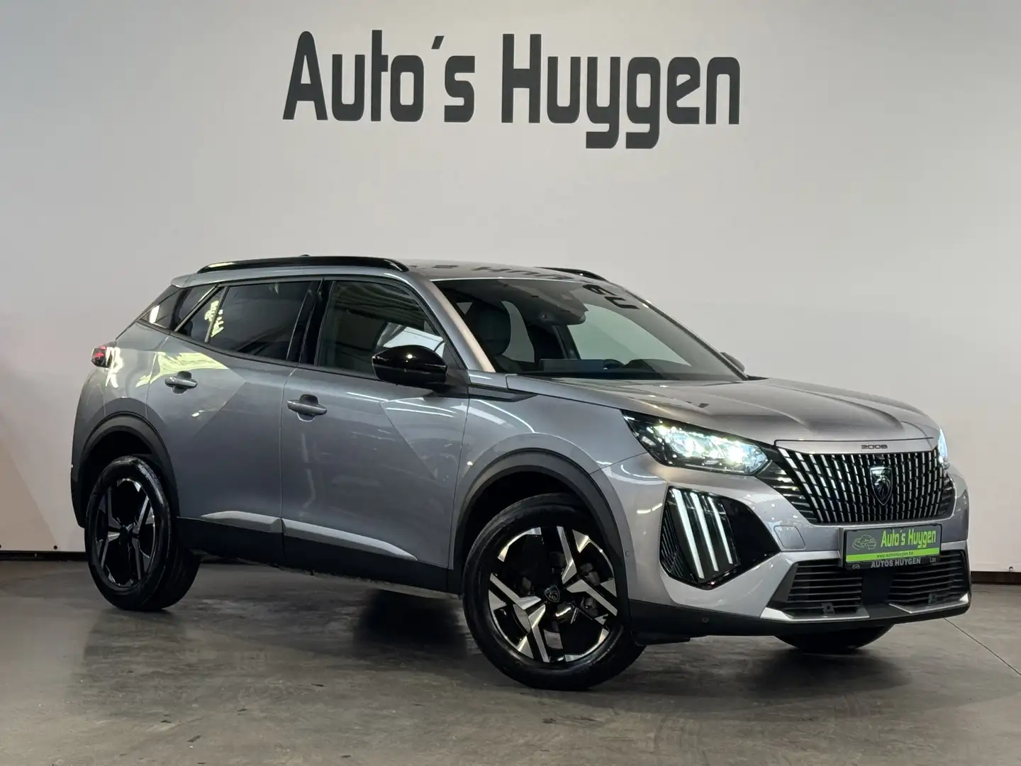 Peugeot 2008 1.2 Turbo Allure met slechts 3.100 KM Grau - 1