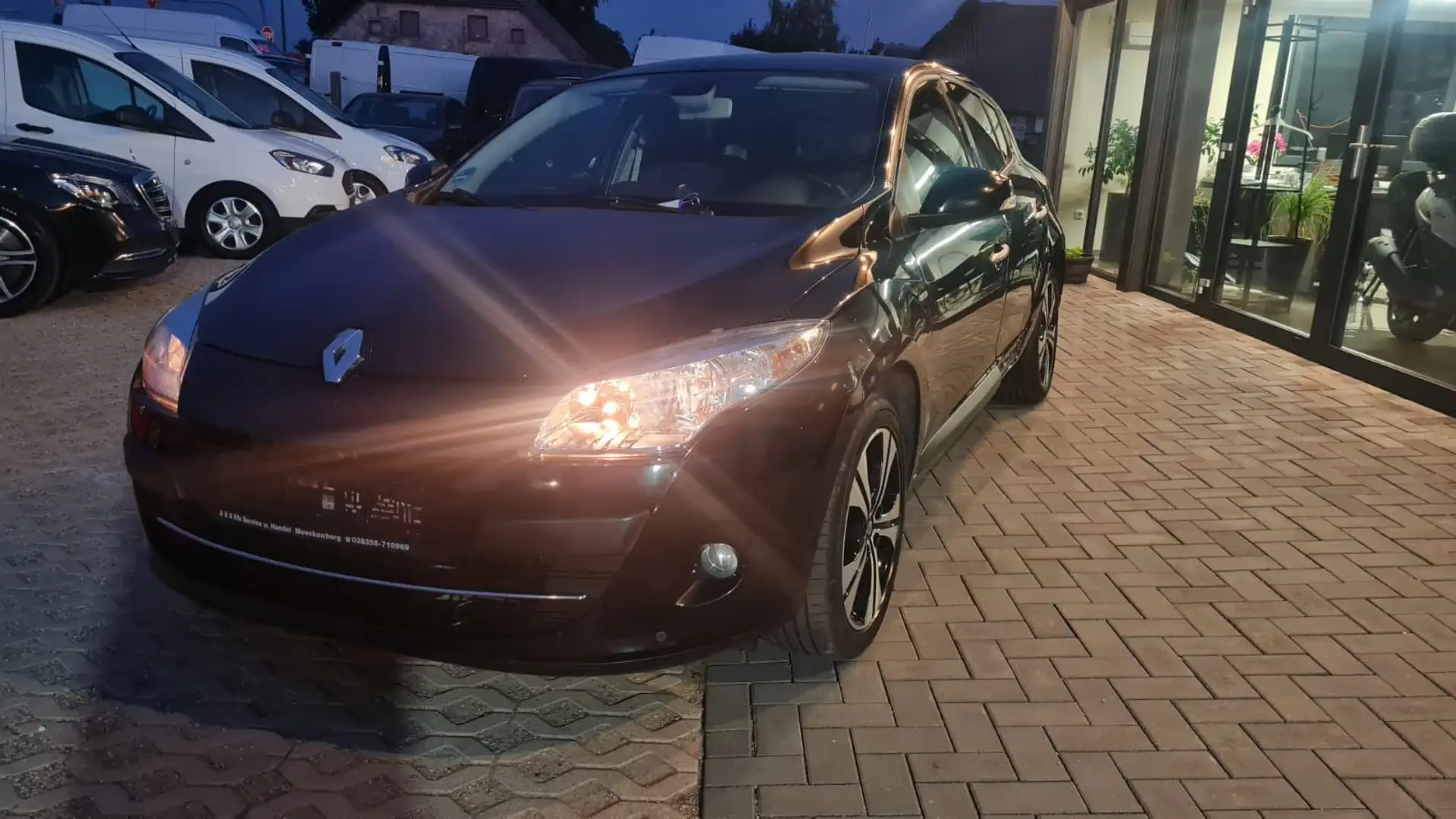 Renault Megane III Lim. 5-trg. BOSE Edition Schwarz - 1