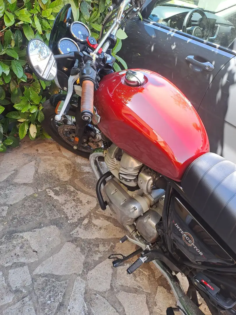 Royal Enfield Interceptor Piros - 2