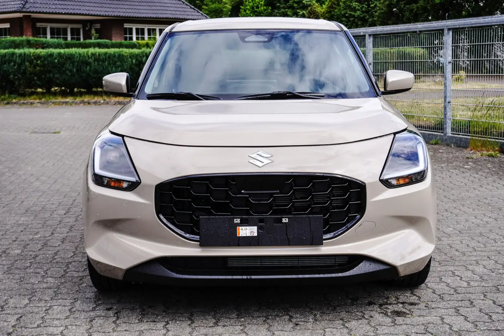 Suzuki Swift 1.2 DUALJET HYBRID Comfort NEUES MODELL Grau - 2