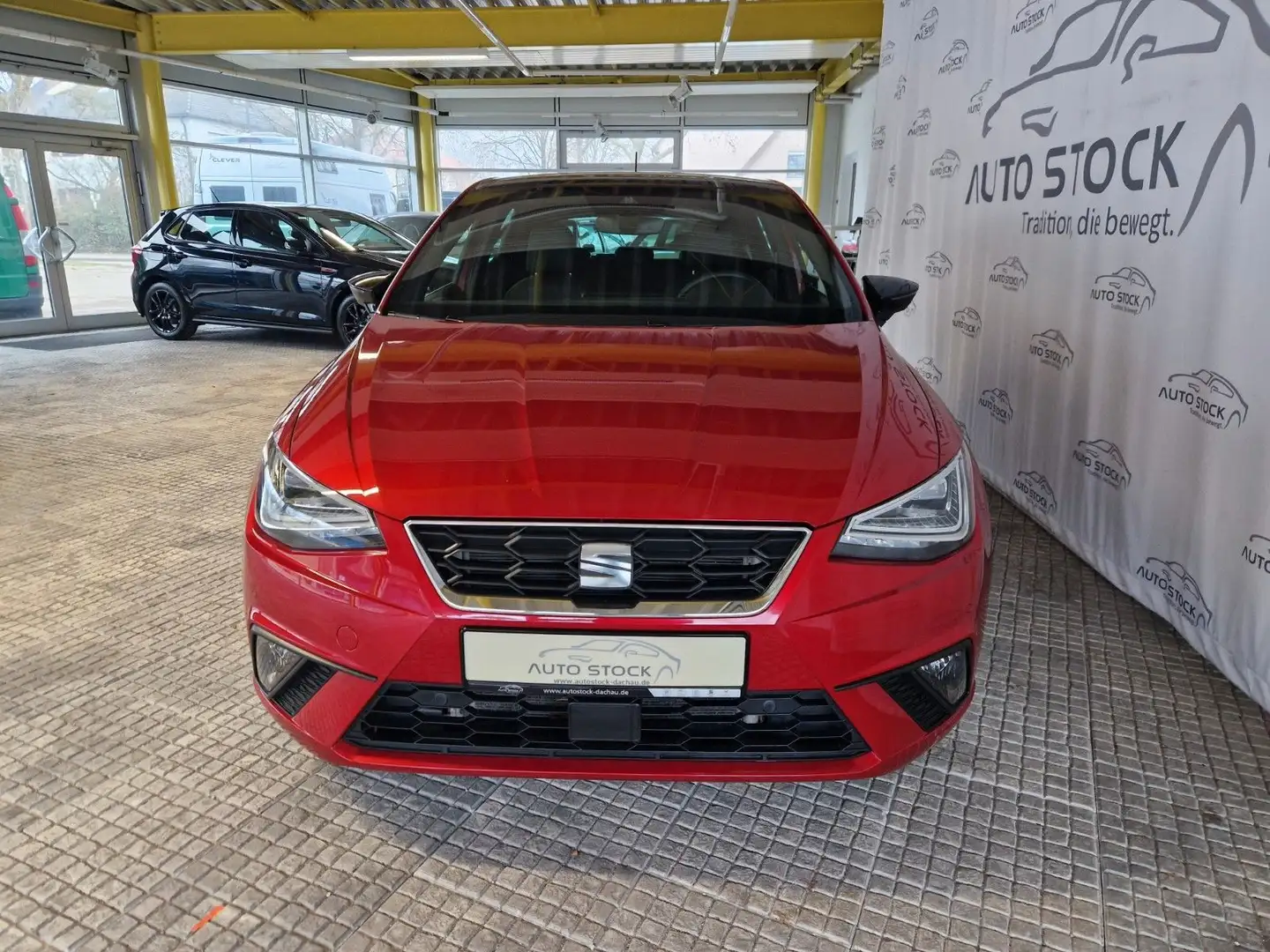 SEAT Ibiza FR 1.5 TSI DSG Navi LED PDC Alcantara Pano Rot - 2