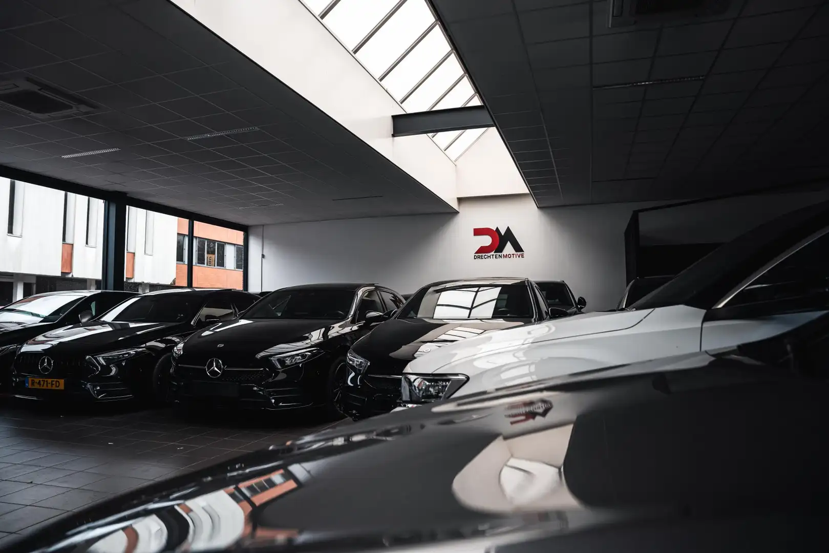 Mercedes-Benz CLA 250 e AMG | 45S | PANO | SFEER | CARPLAY | CRUISE Zwart - 2