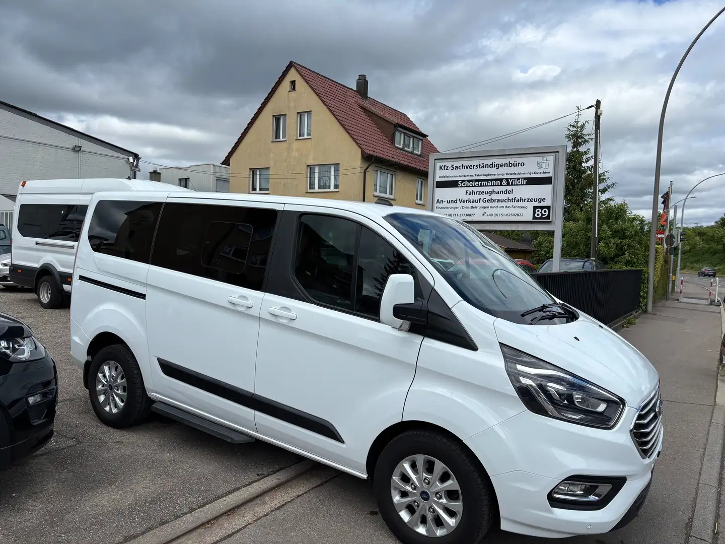 Ford Transit Custom 320  185 PS Titanium X Bi-Xenon Aut. Weiß - 1