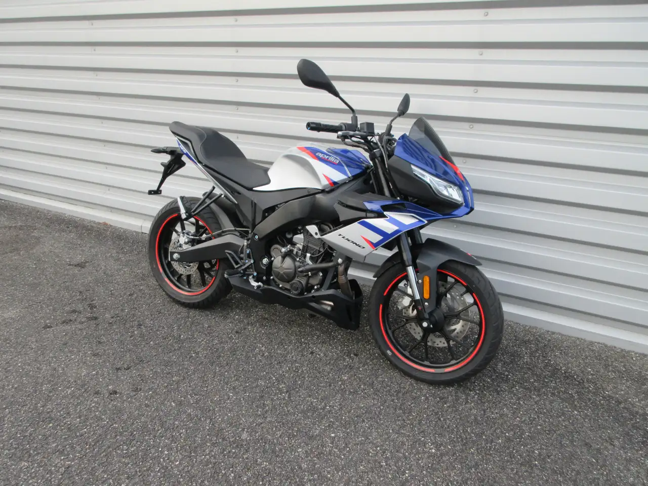 Aprilia Tuono