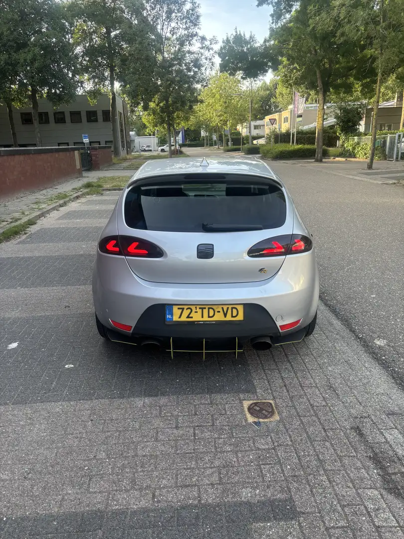 SEAT Leon 2.0 TFSI FR Grigio - 1