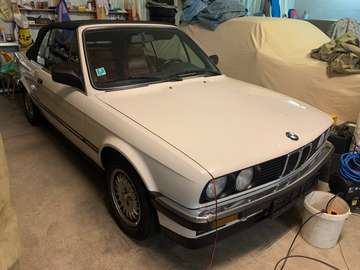 325i Cabrio (E30) - Sammlerfahrzeug im Bestzustand