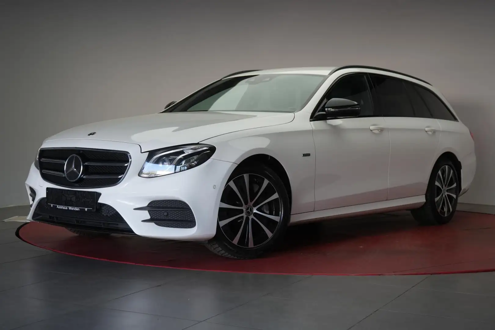 Mercedes-Benz E 300 de T 9G-Tronic AMG Navi/Distronic/Kamera/L White - 2