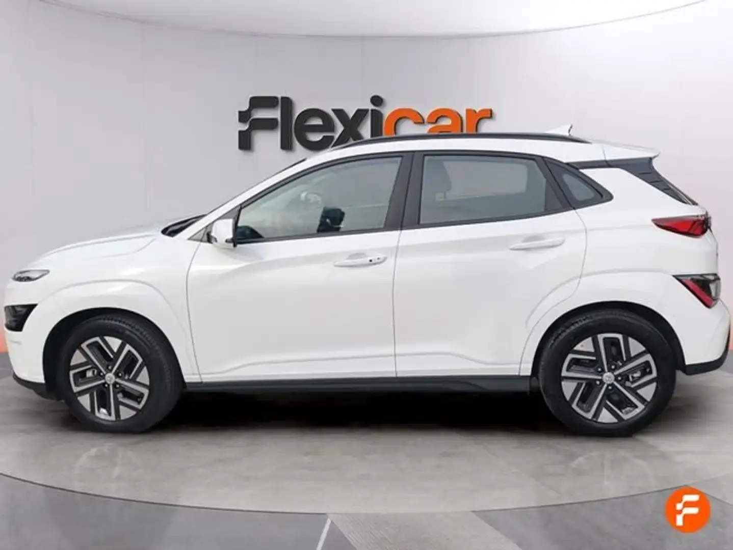 Hyundai KONA EV Maxx 100kW Blanco - 2