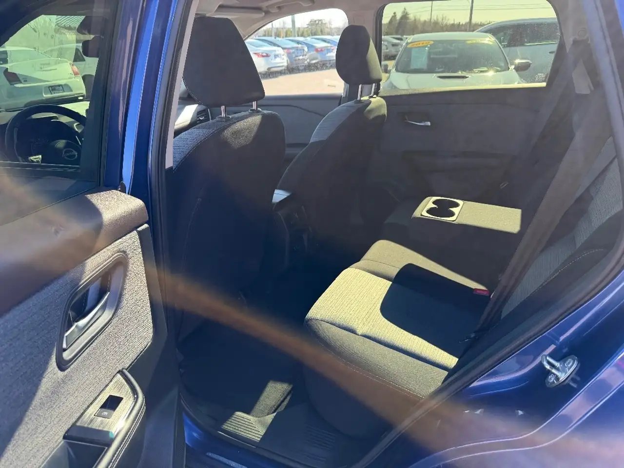 Nissan Rogue снимка Nissan Rogue