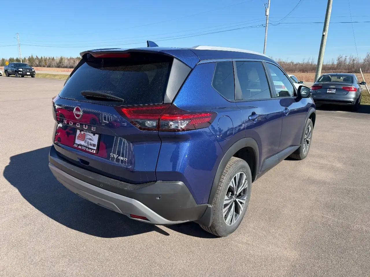 Nissan Rogue снимка Nissan Rogue