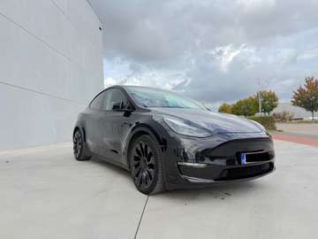 Model Y 72.5 kWh Dual Motor Performance (393kW)