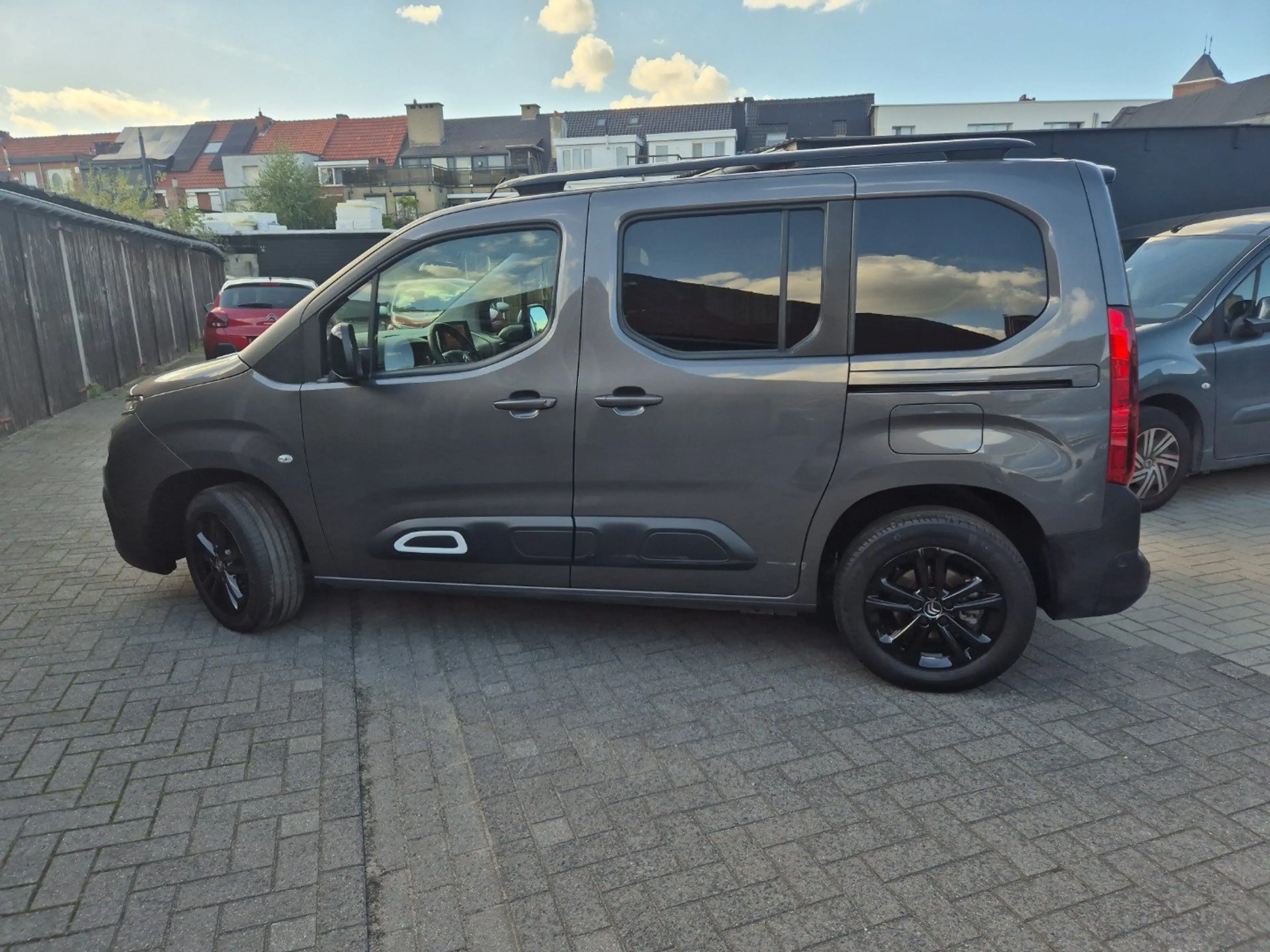 Citroen Berlingo M PureTech S/S Shine EAT8 — photo 5