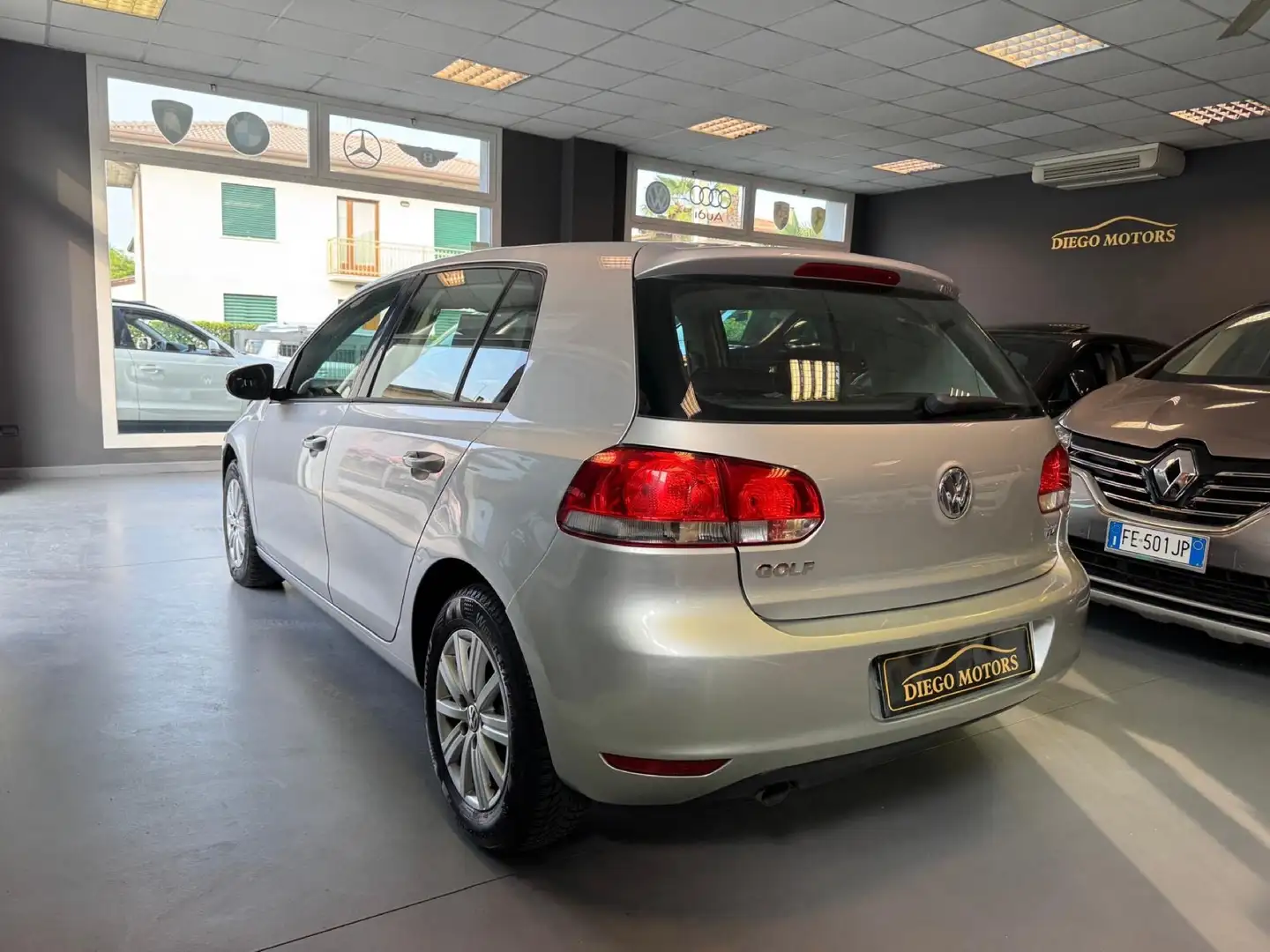 Volkswagen Golf 5p 1.6 tdi bm Comfortline Argento - 2