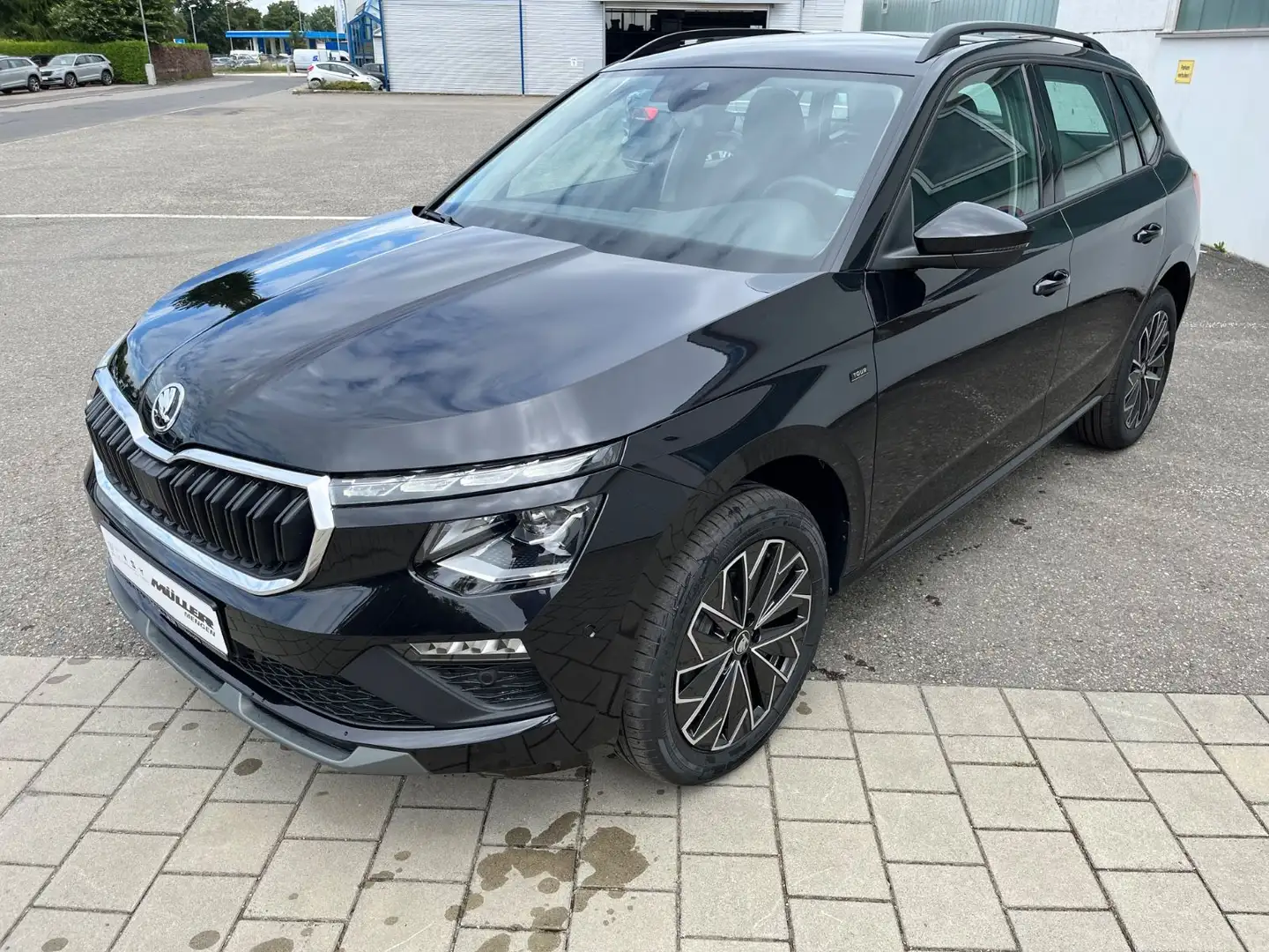 Skoda Kamiq 1,5 TSI DSG TOUR Navi|ACC|Matrix|AHK Noir - 2