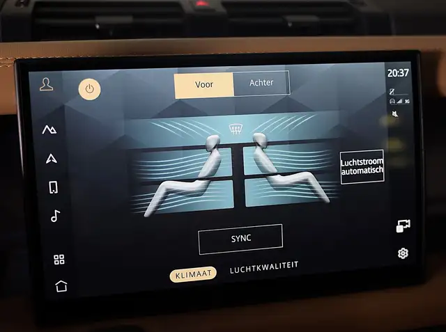 Land Rover Defender view 23