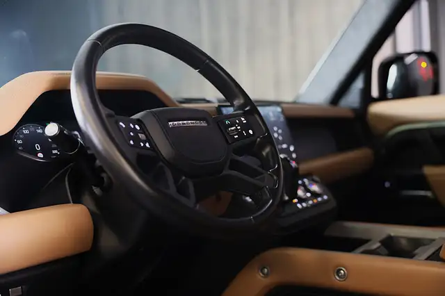 Land Rover Defender view 8