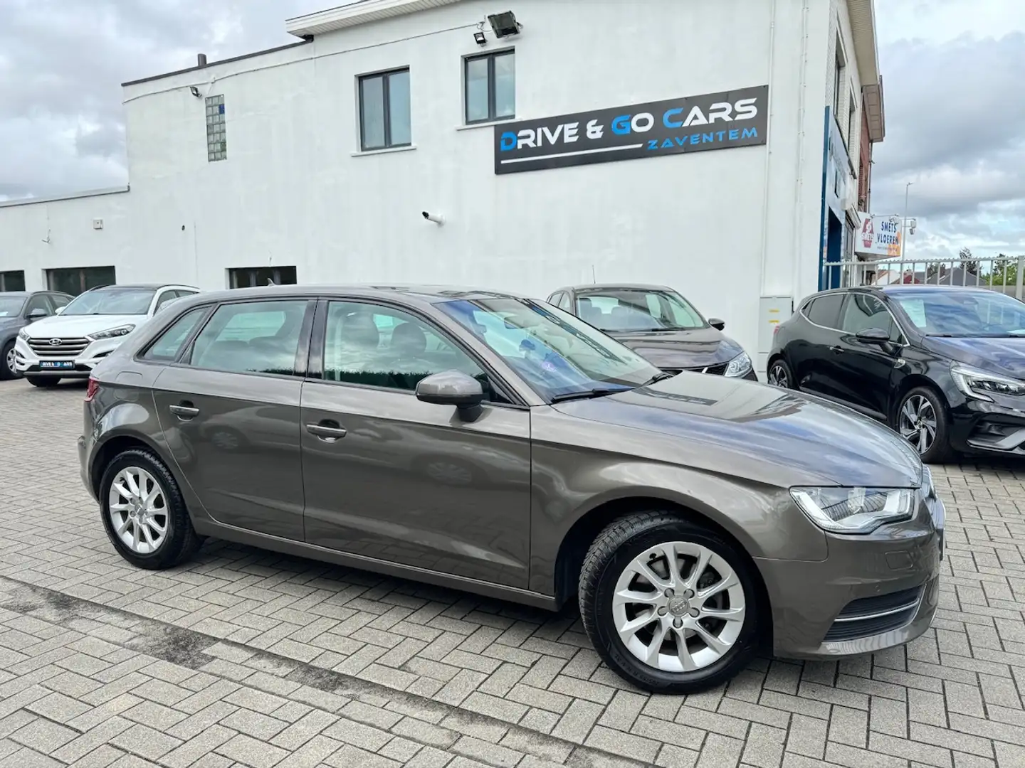 Audi A3 A3 1.2 TFSI Sportback ** 1 JAAR GARANTIE ** !! Brun - 1