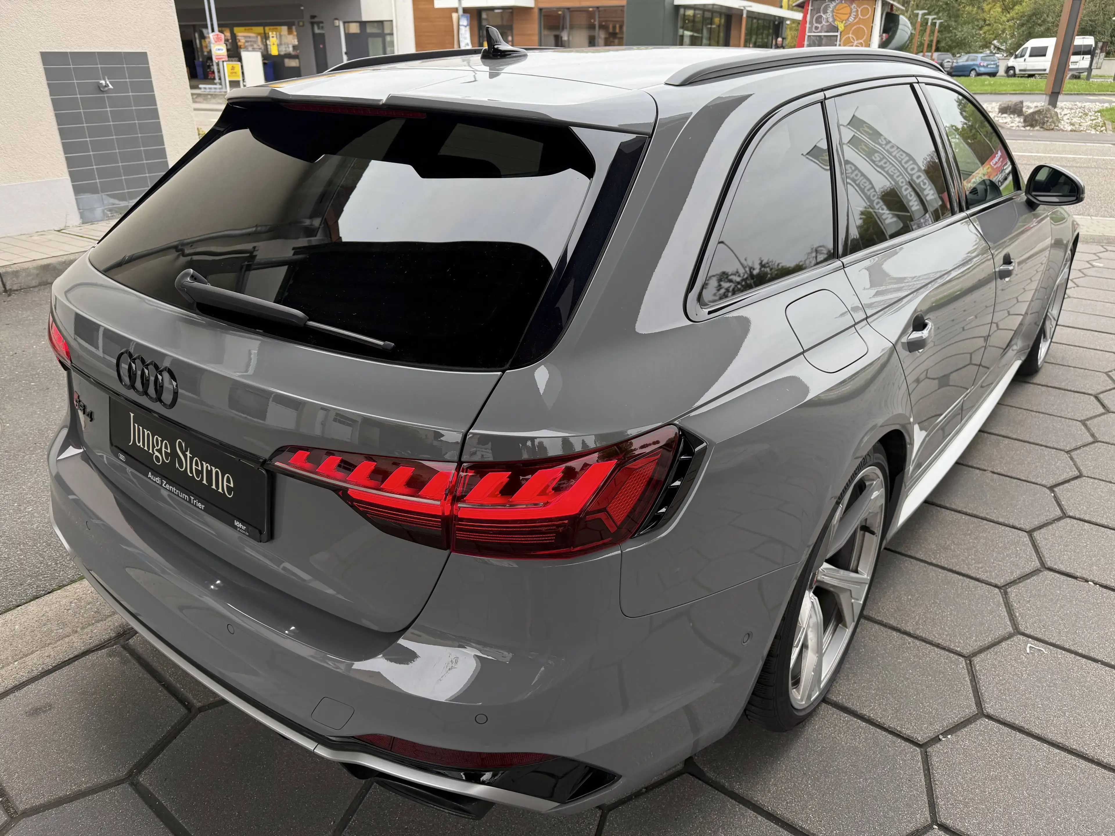 Audi RS4 RS4 Avant quattro 1.Hand Keramik RS-AGA 280Km/h 1.Hand Matrix Massage Competition "20 — photo 8
